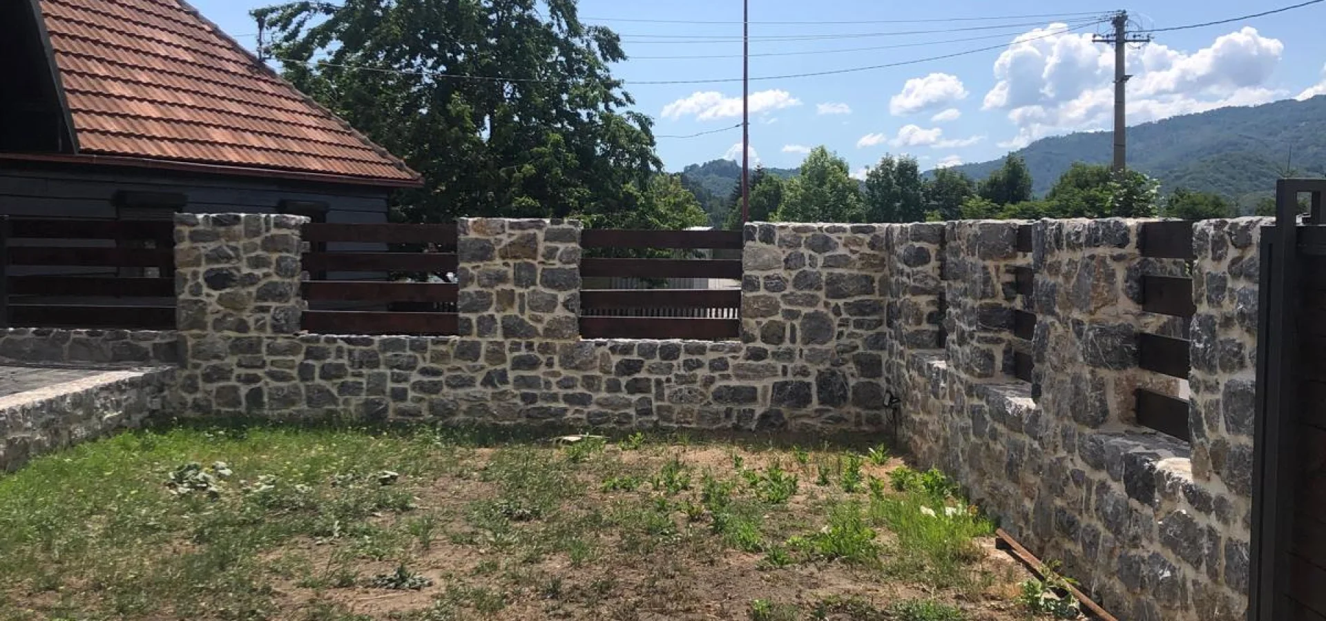 3+1 дуплекс 106 м2, сад 200 м2 в Колашине
