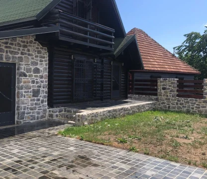 3+1 duplex 106 m2, house garden 200 m2 in Kolashin