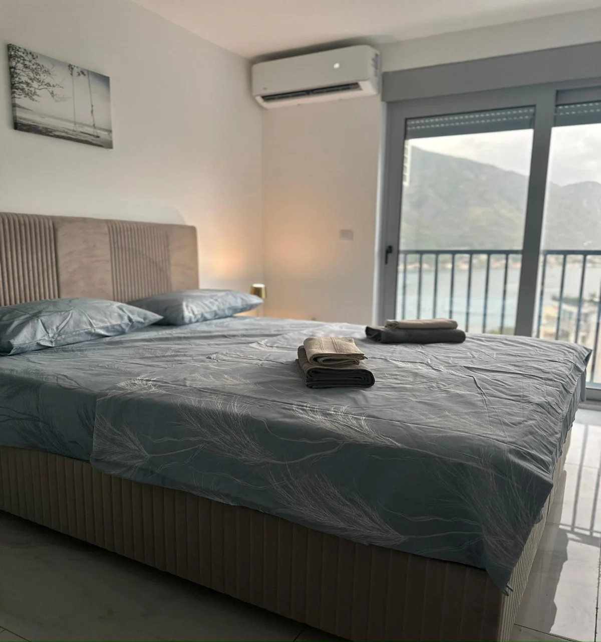 Sea View 2+1 Apartment in Kotor Dobrota - 69 m²