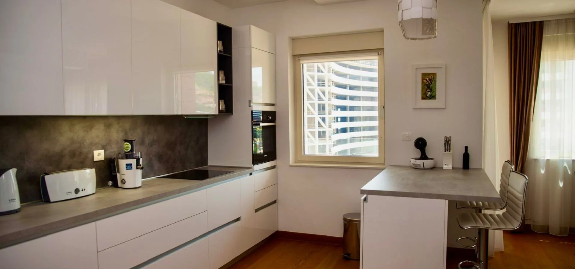Luxury 2 bedroom apartment for rent in the very center of Budva