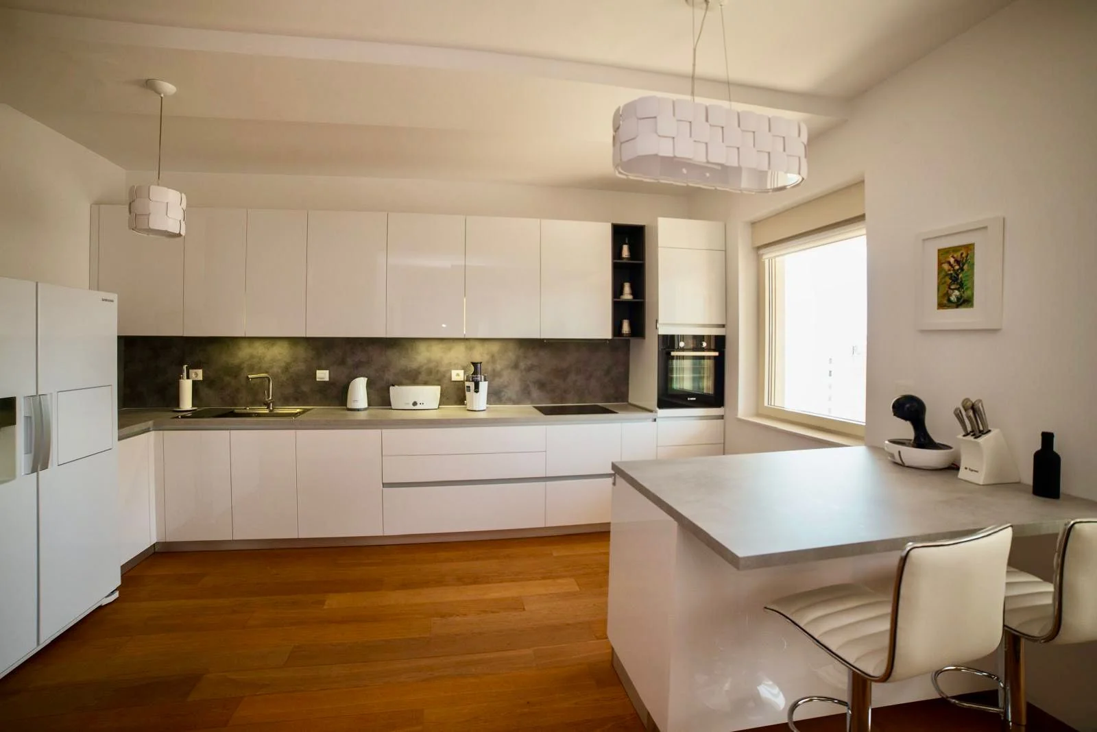 Luxury 2 bedroom apartment for rent in the very center of Budva
