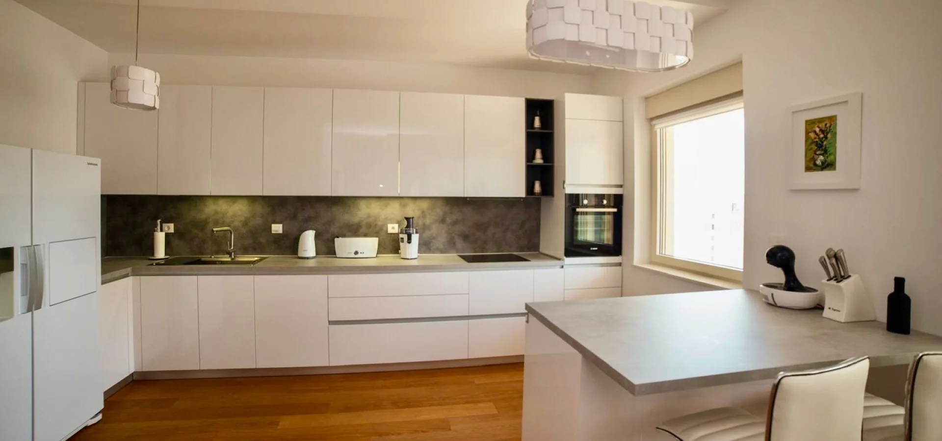 Luxury 2 bedroom apartment for rent in the very center of Budva
