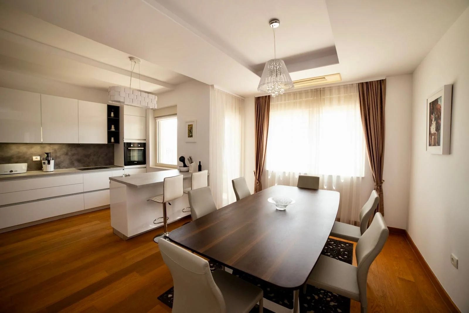Luxury 2 bedroom apartment for rent in the very center of Budva