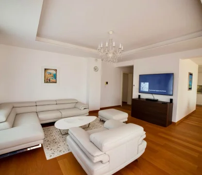 Luxury 2 bedroom apartment for rent in the very center of Budva