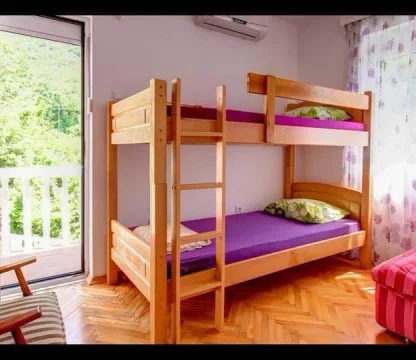 2+1 Detached house with private pool in Budva