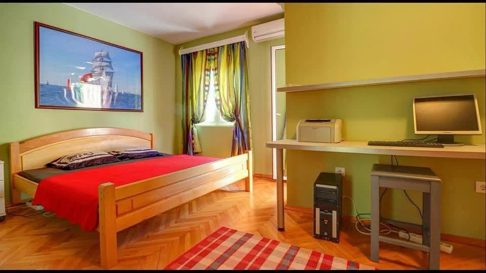 2+1 Detached house with private pool in Budva