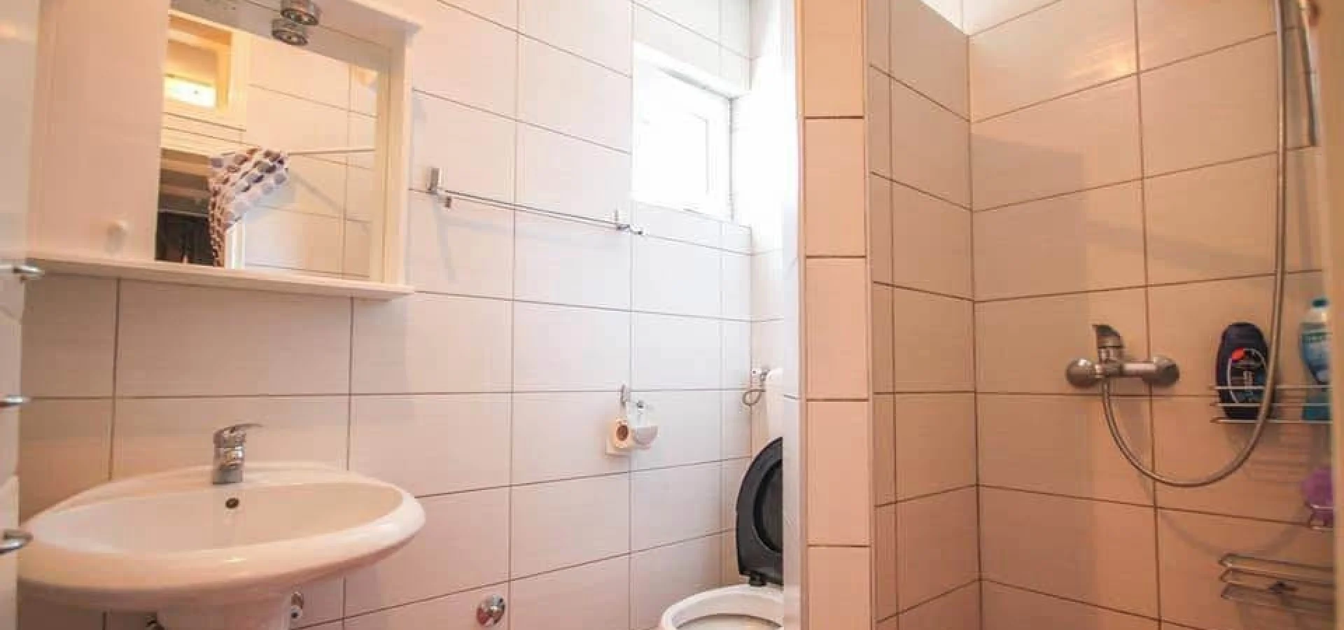 2+1 Detached house with private pool in Budva