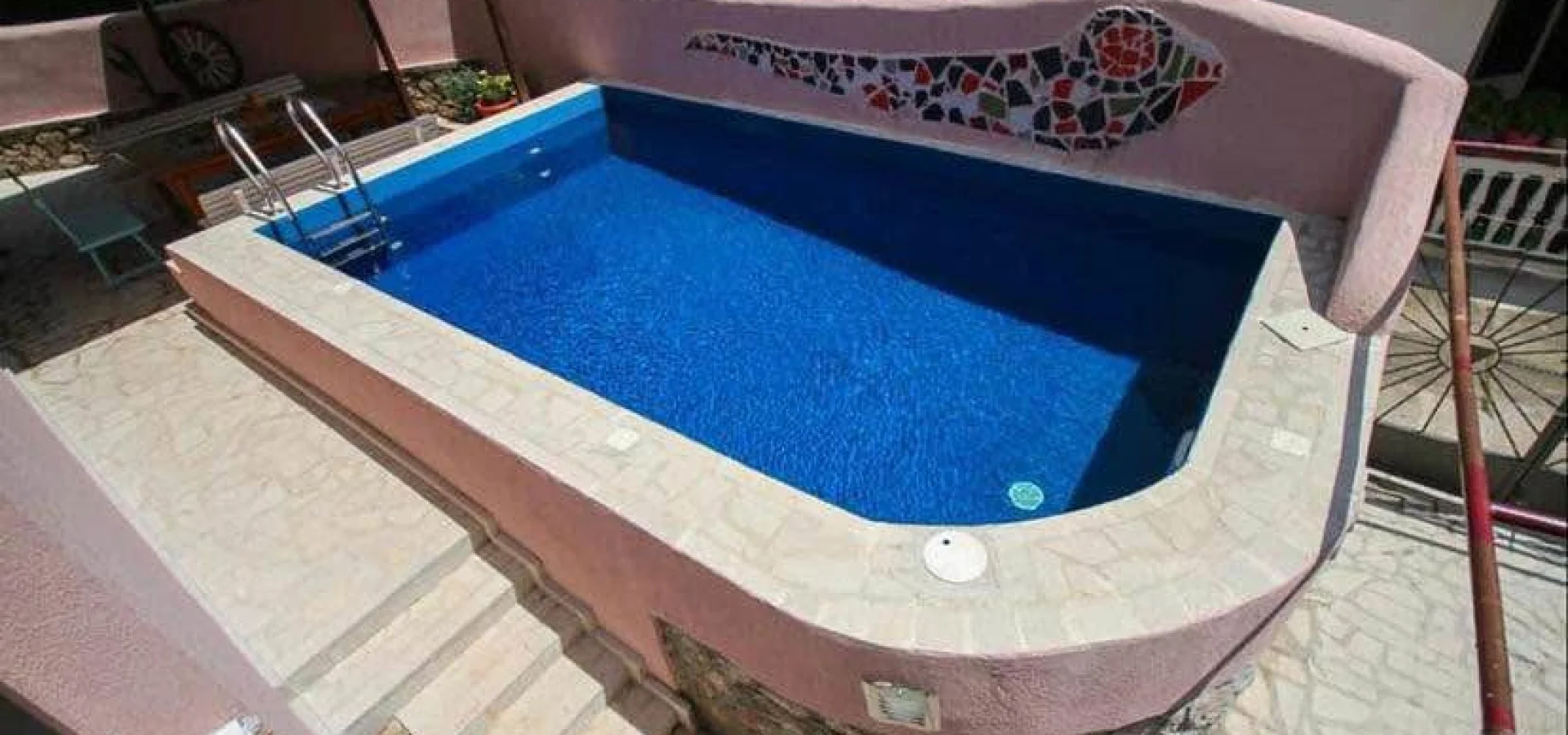 2+1 Detached house with private pool in Budva