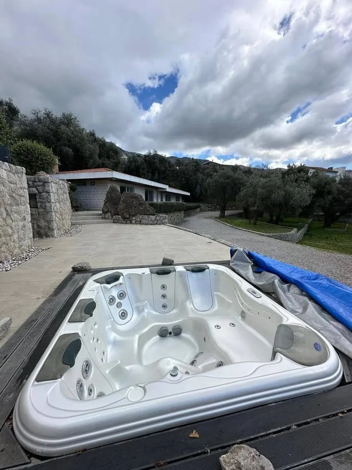 Comfortable Spacious Villa in Becici for rent