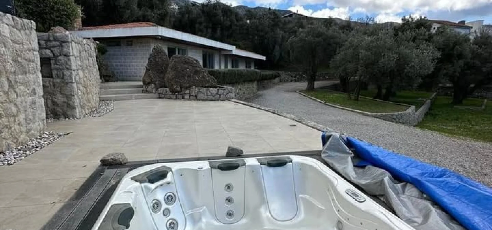 Comfortable Spacious Villa in Becici for rent