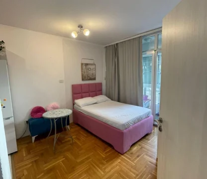 2+1 apartment 70 m2 with parking in podgorica