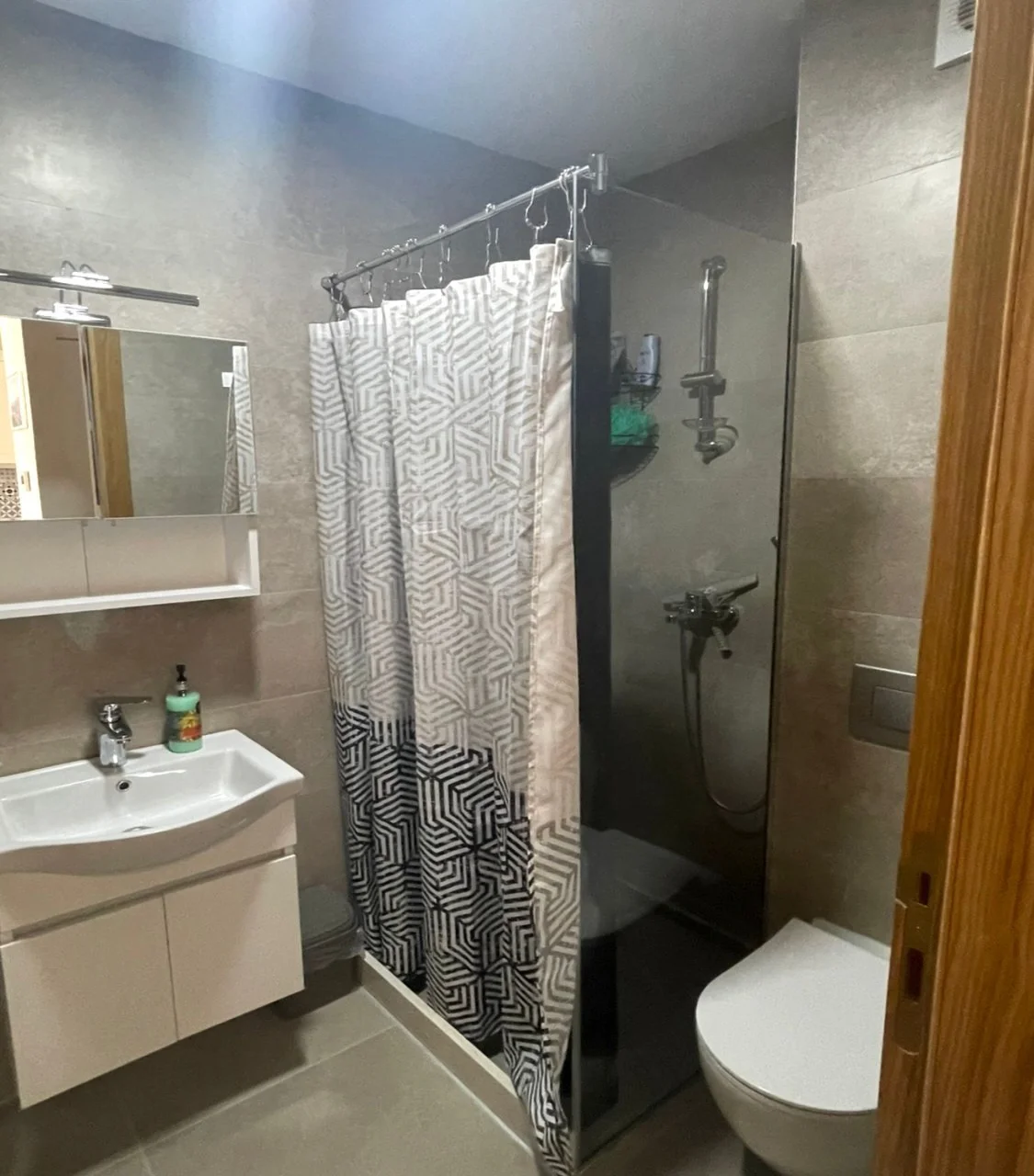 1+1 Annual rental apartment with sea view in Becici