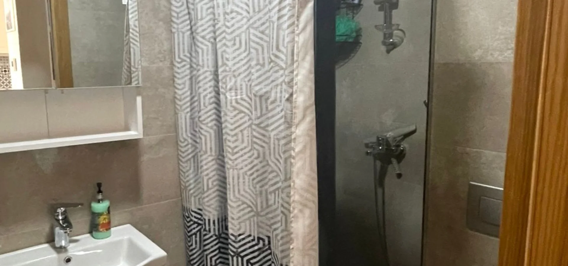 1+1 Annual rental apartment with sea view in Becici