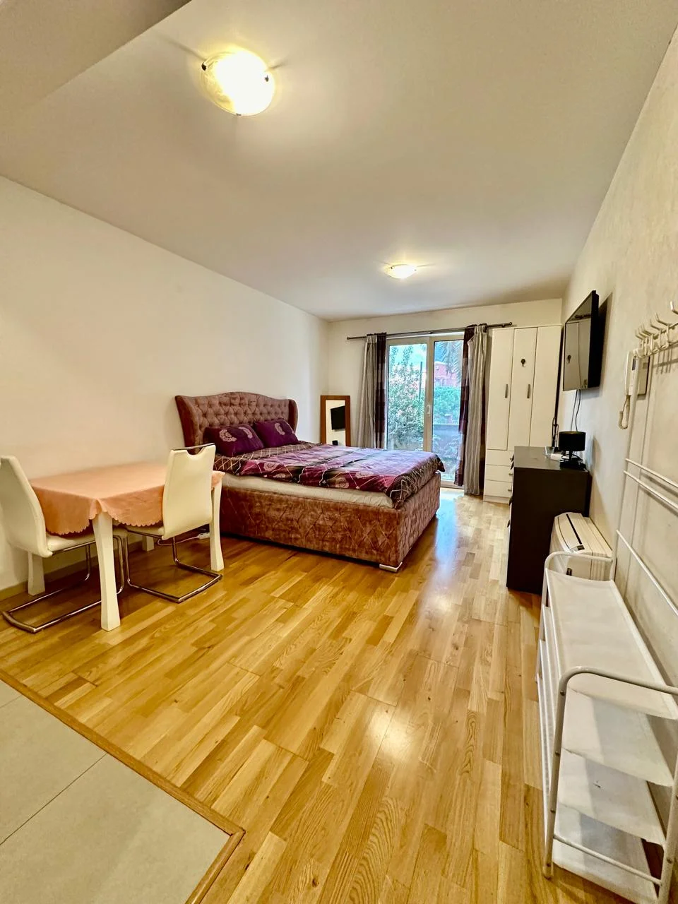 Studio apartment for rent in Budva