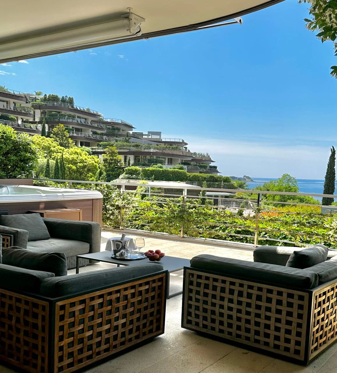 Luxury Ground Floor 2+1 Apartment with Sea View in Dukley Gardens - 159 m²