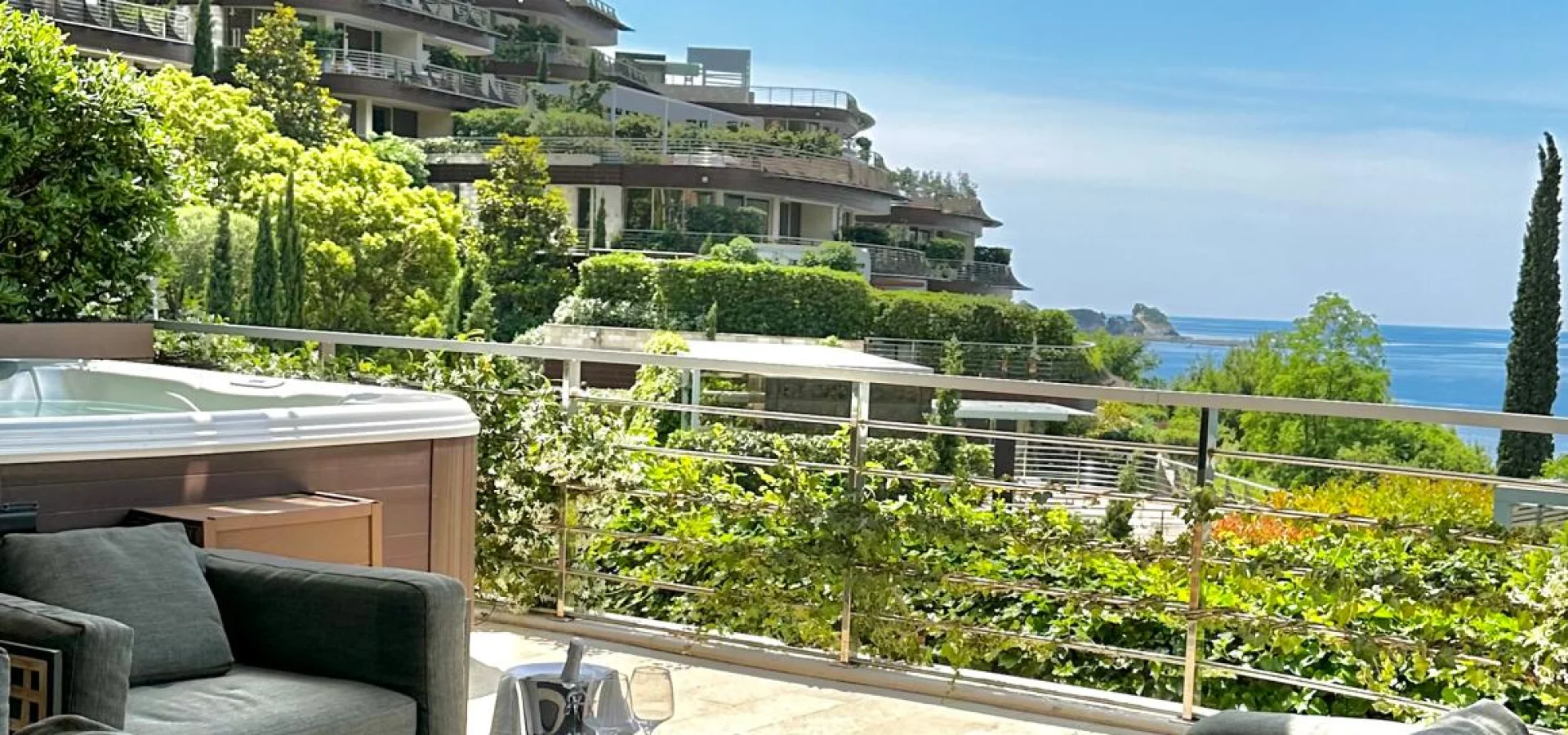 Luxury Ground Floor 2+1 Apartment with Sea View in Dukley Gardens - 159 m²