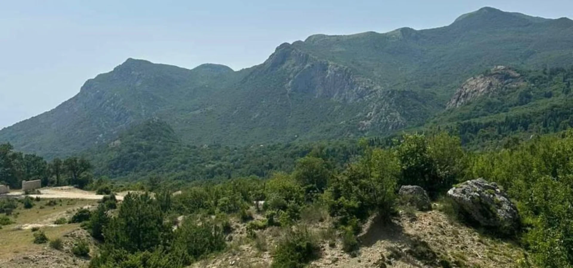 Land for sale in Bar with sea views 6,600 m2