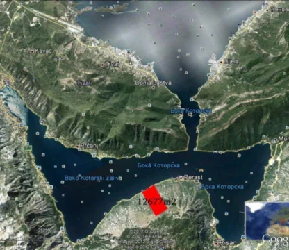 Land for sale by the sea in Kotor Perast