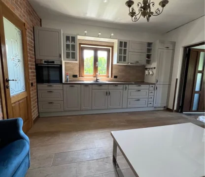 Kotor krımovice de satılık ev