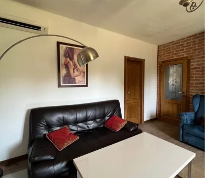 Kotor krımovice de satılık ev