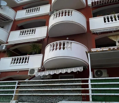 Budva, da satılık  stüdyo daire