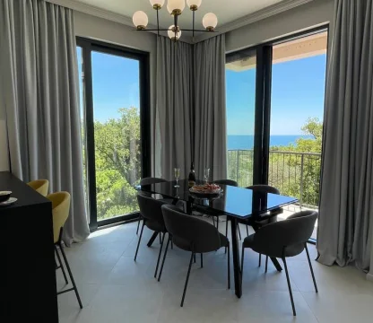 Budva'da satılık villa