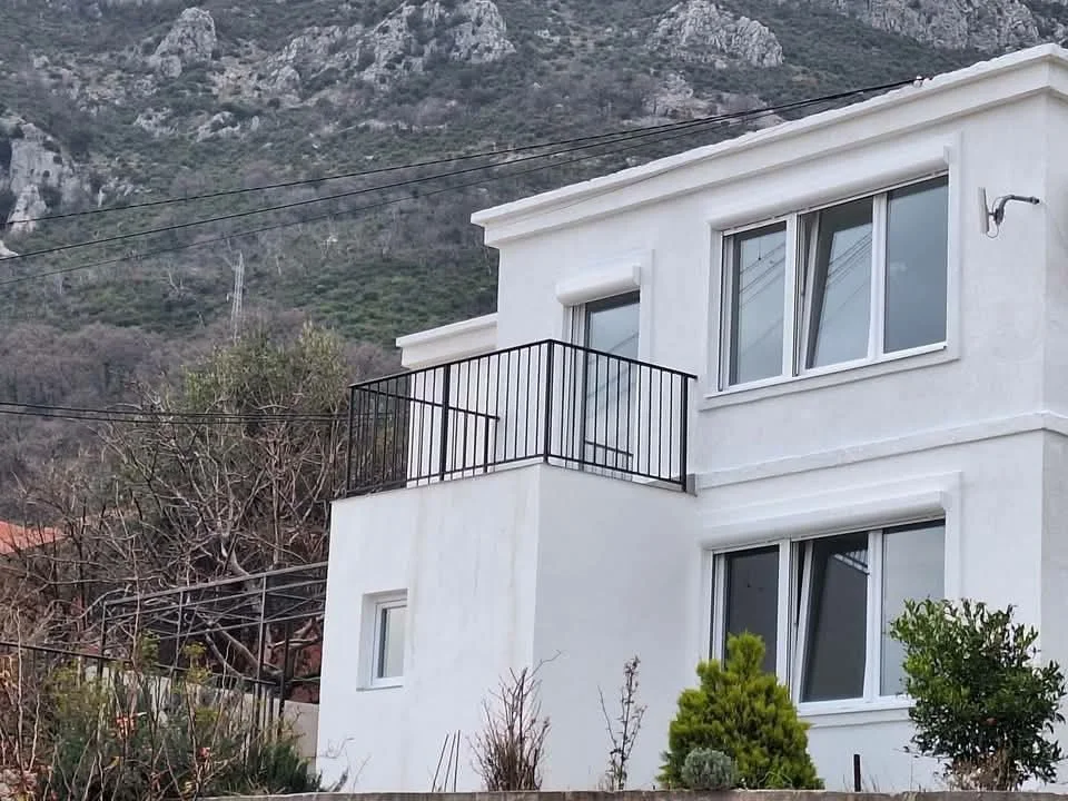 Bar city'de satılık villa