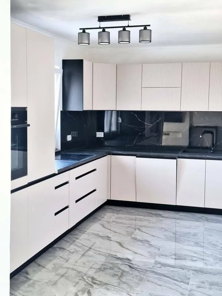 Bar city'de satılık villa