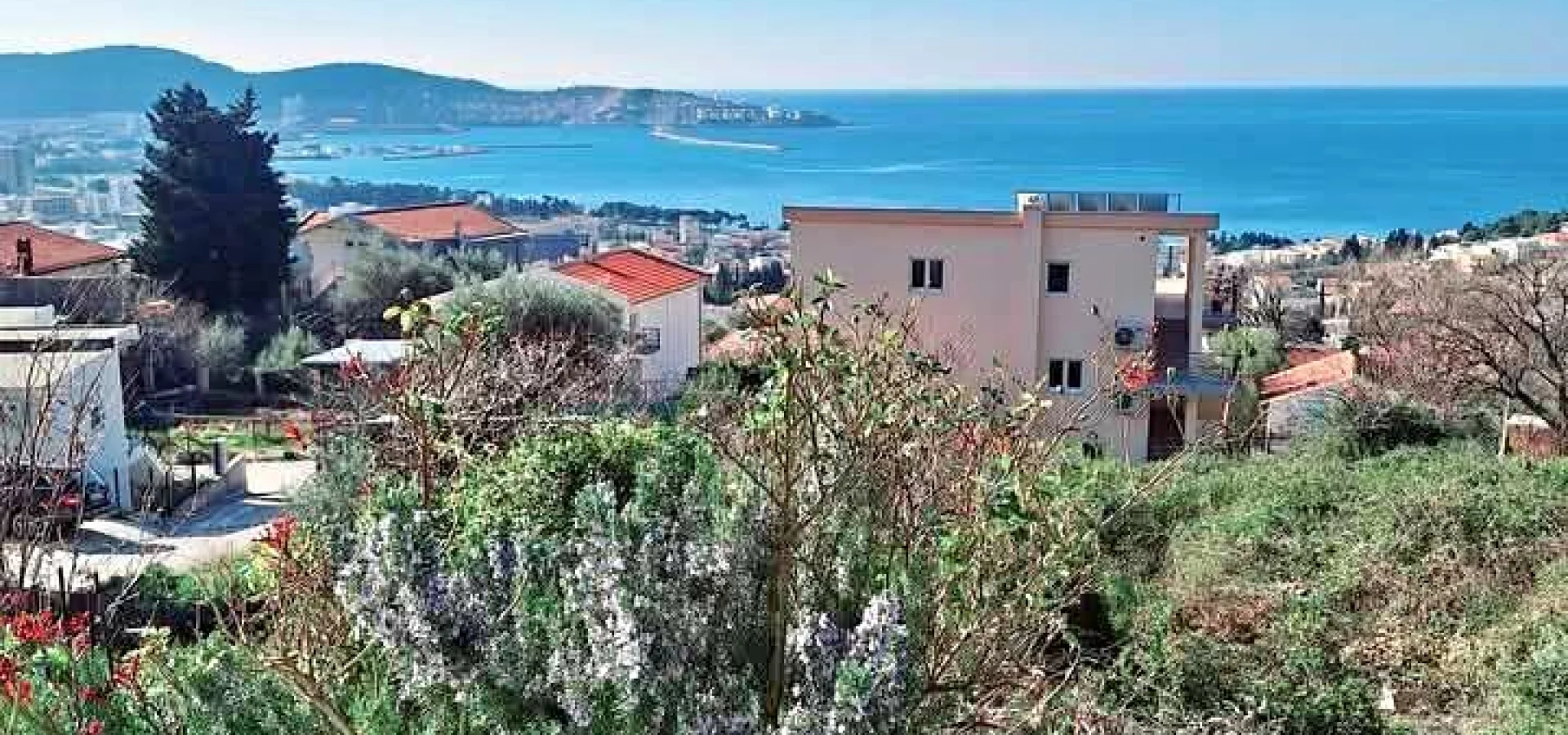 Bar city'de satılık villa