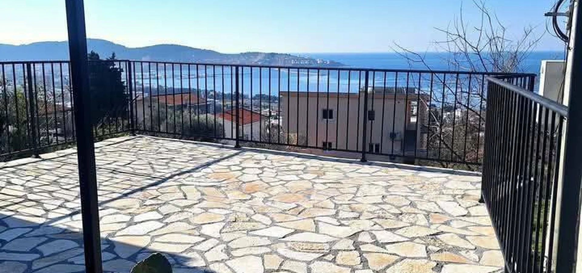 Bar city'de satılık villa