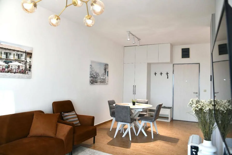 Beciçi de konforlu Geniş 1 + 1 satılık daire