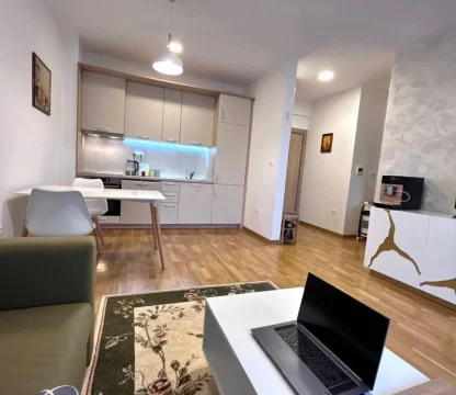 Beciçi de 1 + 1 satılık daire