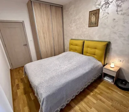 Beciçi de 1 + 1 satılık daire