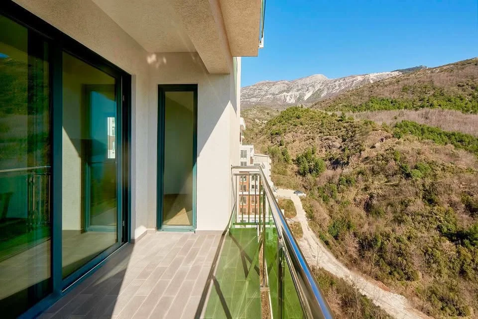 Beciçi de muhteşem deniz manzaralı 2 + 1 satılık daire