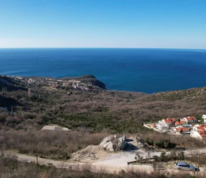 Blizikuce de imarlı villa arsası deniz manzaralı