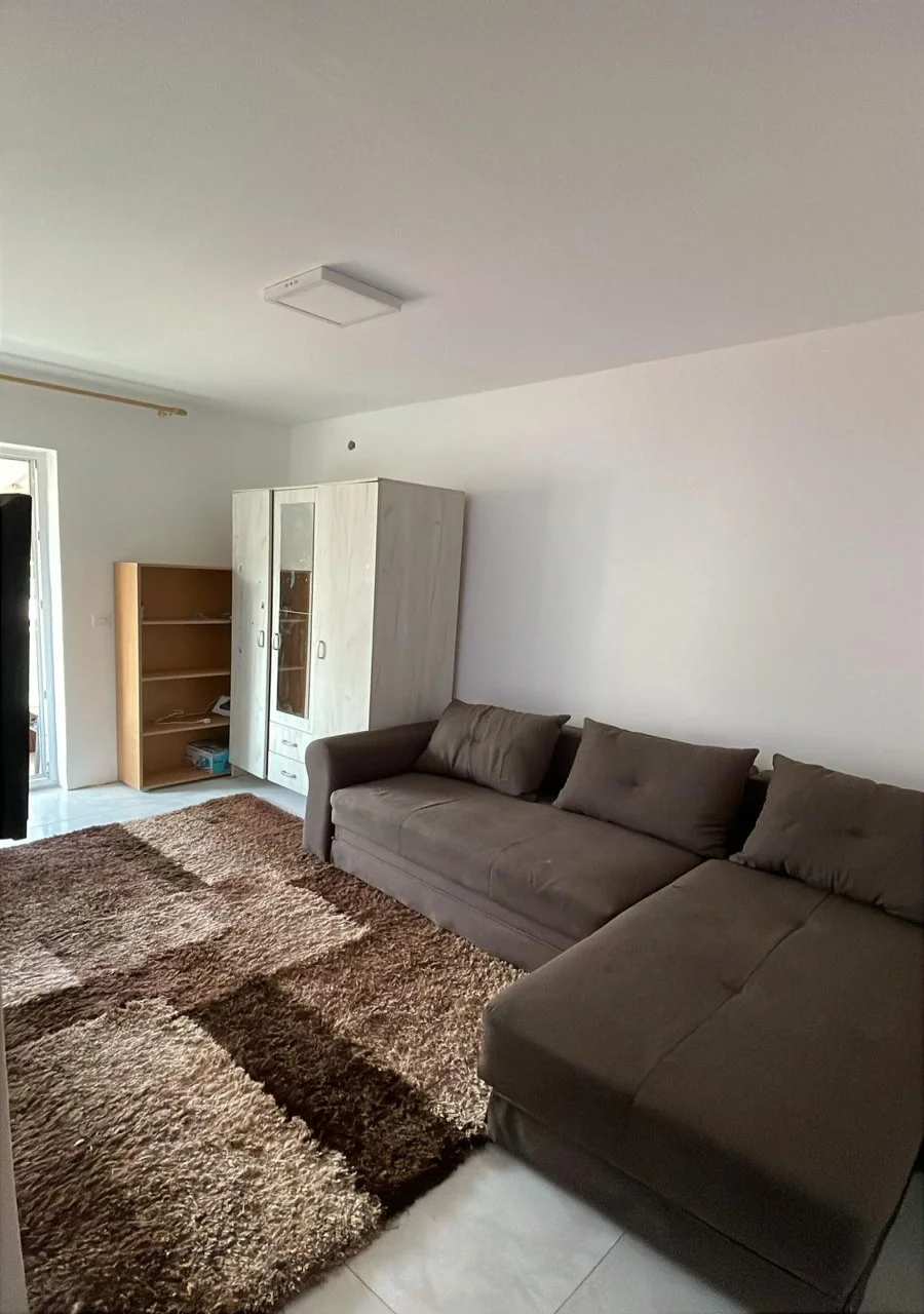 Budva'da stüdo daire merkeze ve sahile yakın