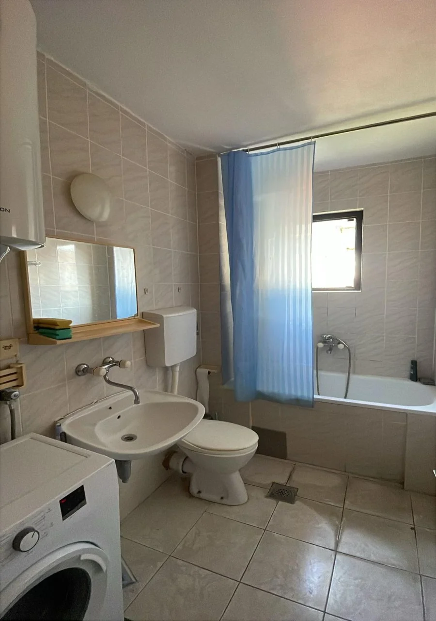 Budva'da stüdo daire merkeze ve sahile yakın