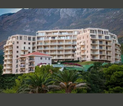 Beciçi de lüks sİtede Kiralık daire