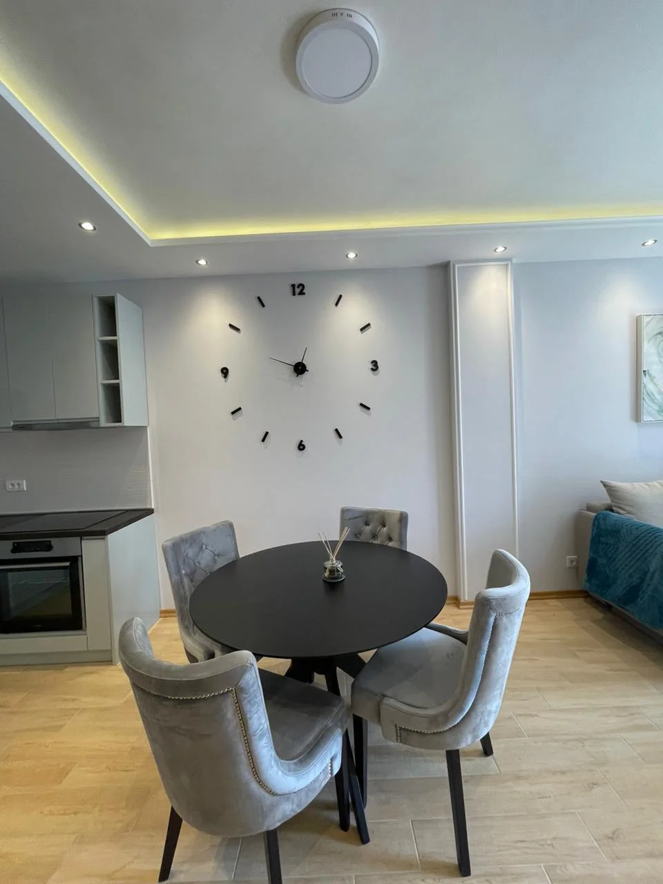 Budva'da 1 + 1 daire Old Backery