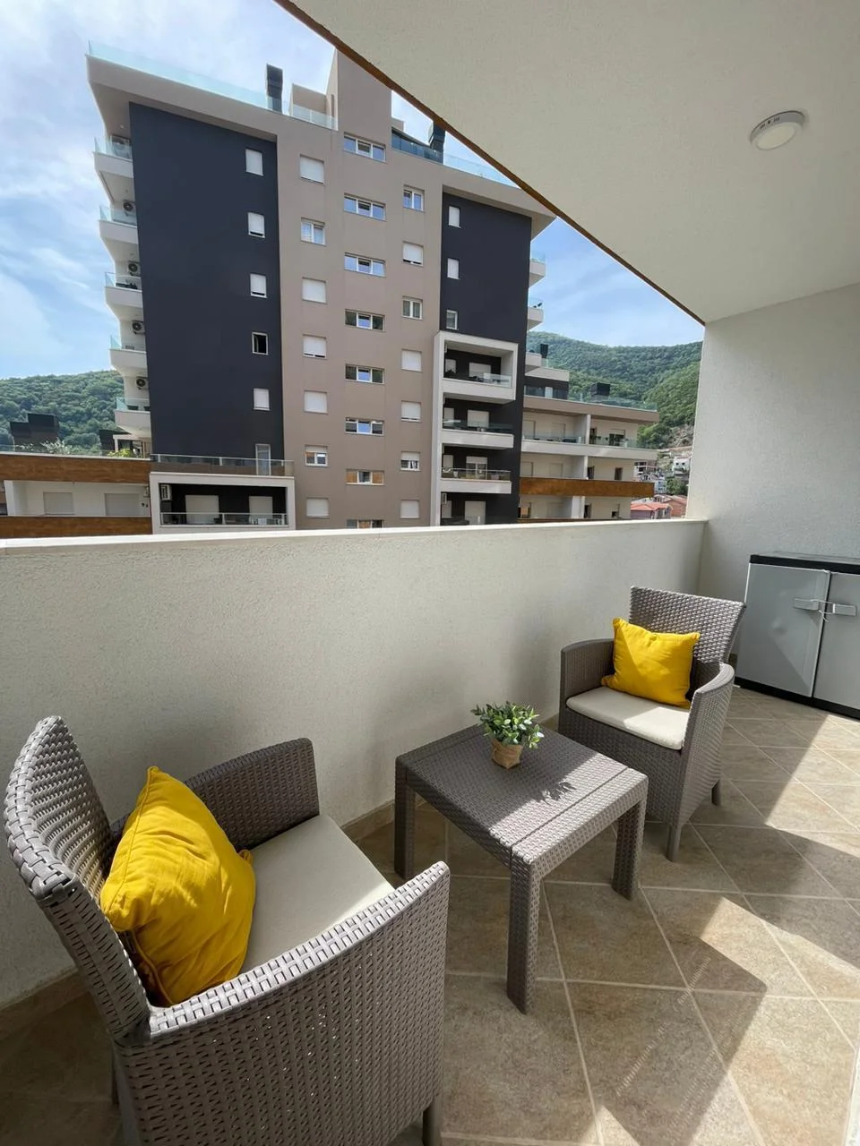 Budva'da 1 + 1 daire Old Backery