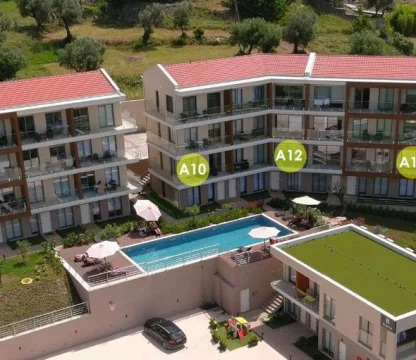 Kotor Kavač'ta Deniz Manzaralı Stüdyo Daire