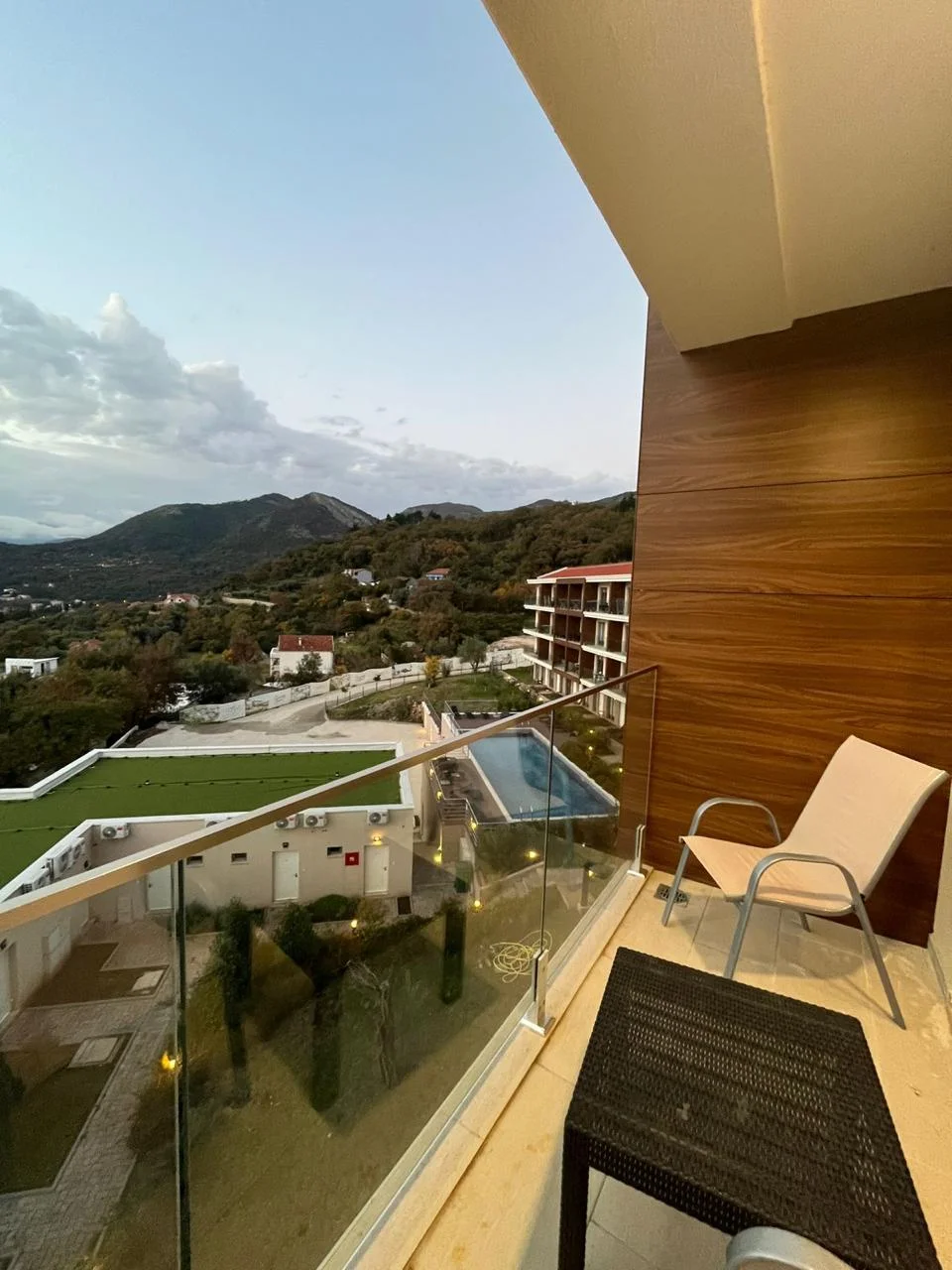 Kotor Kavač'ta Deniz Manzaralı Stüdyo Daire