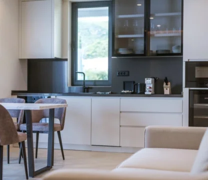 Budva Becici'de Spa Sauna, Spor Salonu Bulunan lüks binada 1+1 ve 2+1daireler