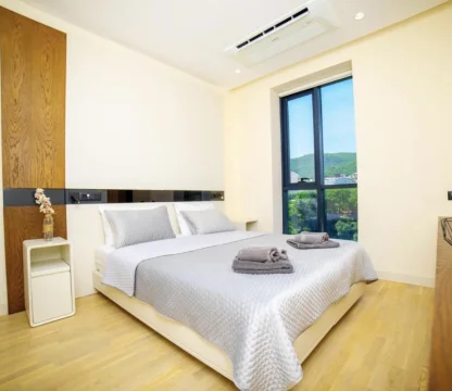 Budva Becici'de Spa Sauna, Spor Salonu Bulunan lüks binada 1+1 ve 2+1daireler