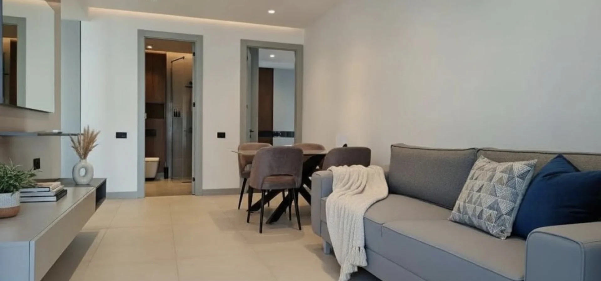 Budva Becici'de Spa Sauna, Spor Salonu Bulunan lüks binada 1+1 ve 2+1daireler