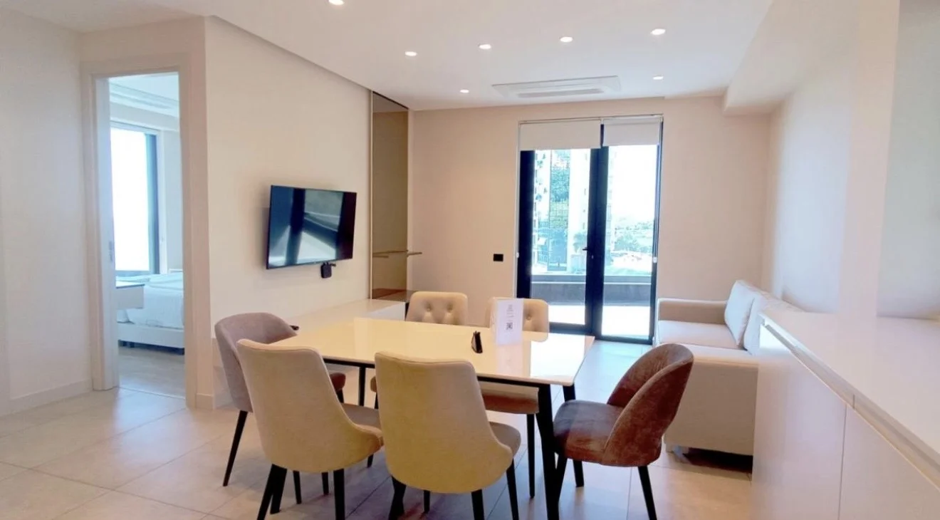 Budva Becici'de Spa Sauna, Spor Salonu Bulunan lüks binada 1+1 ve 2+1daireler