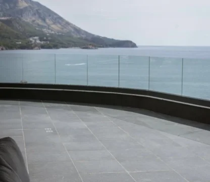 Budva Becici'de Spa Sauna, Spor Salonu Bulunan lüks binada 1+1 ve 2+1daireler