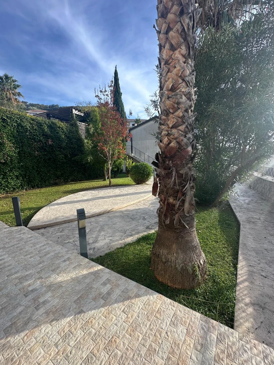 Budva Przno Bölgesi'nde yüzme havuzlu bir komplekste 2 +1 daire