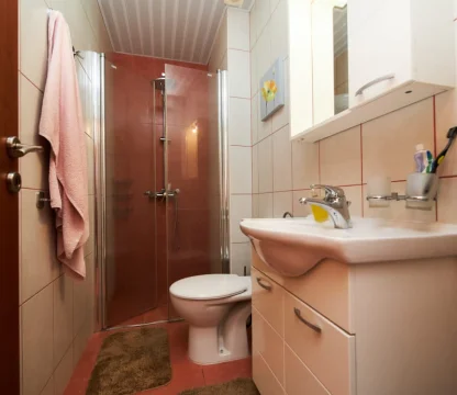 Bečići Ivanovići'de Panoramik Deniz Manzaralı Ultra-Lüks Malikane