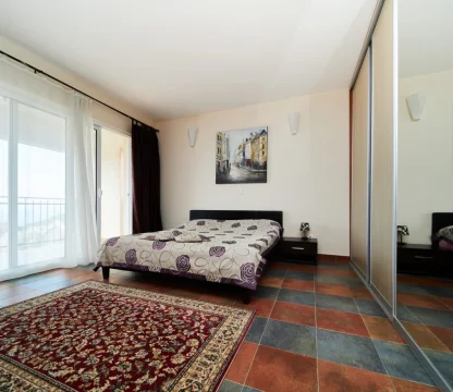 Bečići Ivanovići'de Panoramik Deniz Manzaralı Ultra-Lüks Malikane